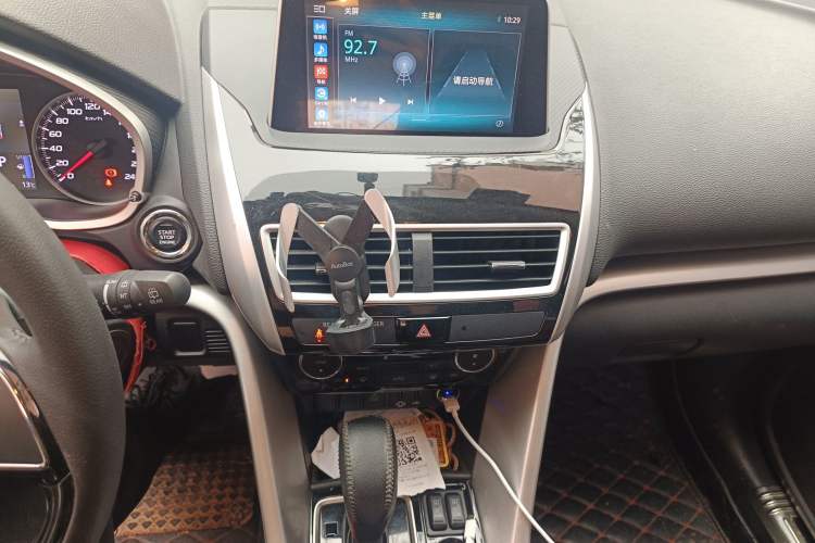 Used Mitsubishi Eclipse Cross 2019 1.5T CVT Two-Wheel Drive Dream Edition China VI Standard