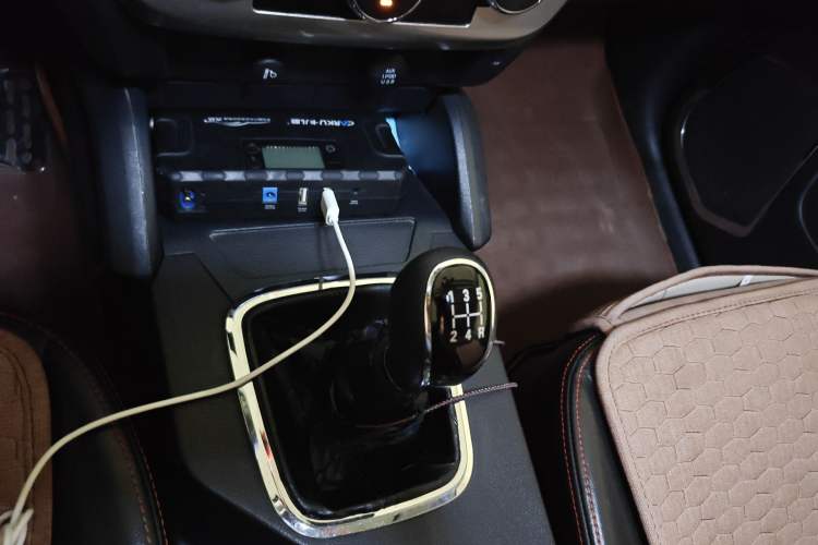 Used Geely Auto GX7 2015 Classic Edition 1.8L Manual Elite Model China V Standard