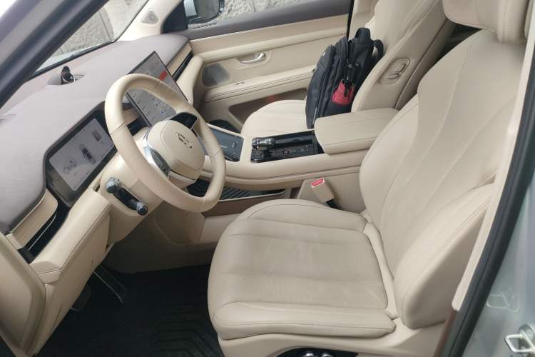 Used Hima AITO M7 2024 1.5T Intelligent Driving All-Wheel Drive Pro Version 5 Seats Ternary Lithium Battery Left Front Seat