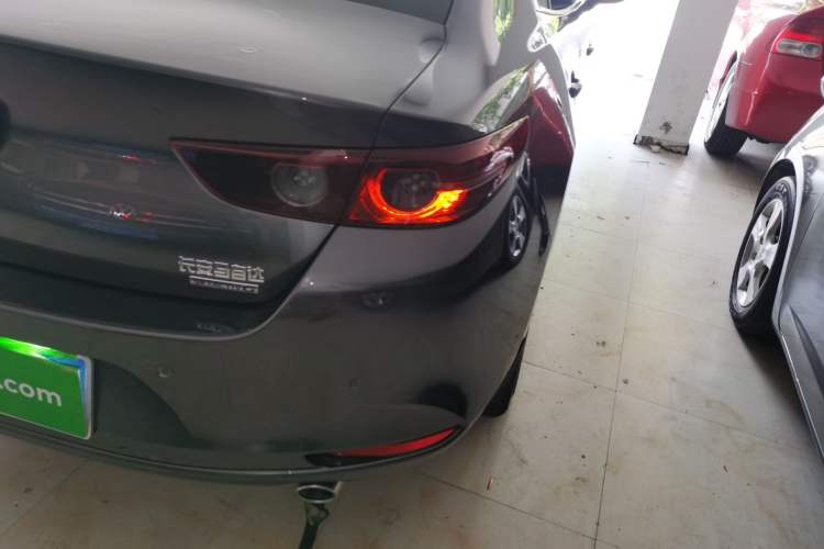 Used Mazda 3 Axela 2020 2.0L Automatic Zhiya Edition Exterior 3