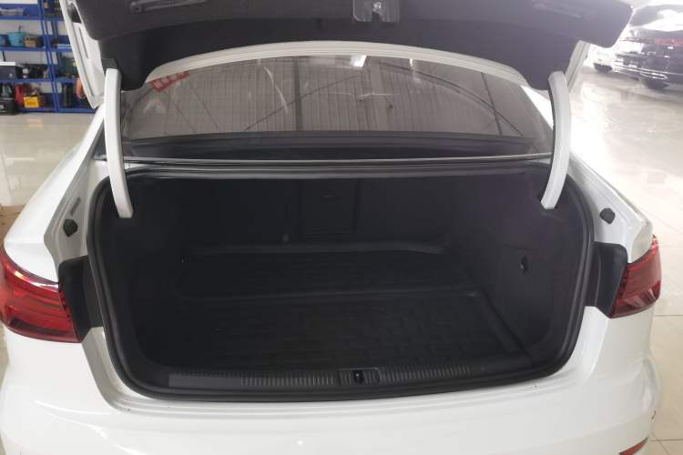 Used Audi A3 2017 Limousine 35 TFSI Fashion Model