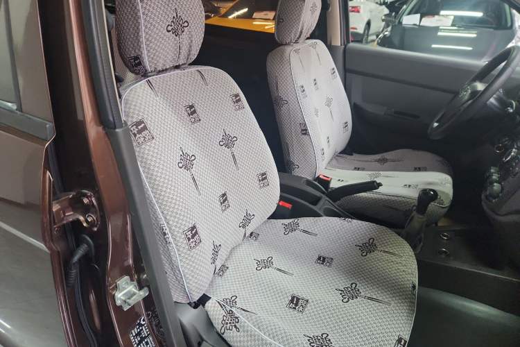 Used Wuling Hongguang 2015 1.5L S Base Model China IV
