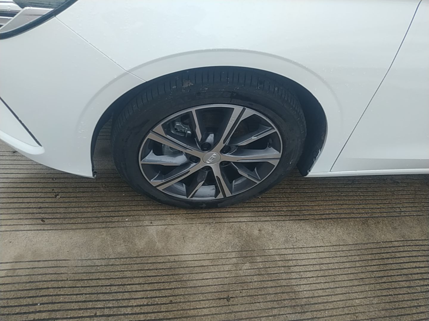 Geely Auto Emgrand 2022 4th Generation 1.5L CVT Luxury Model - Premium — снимка 10