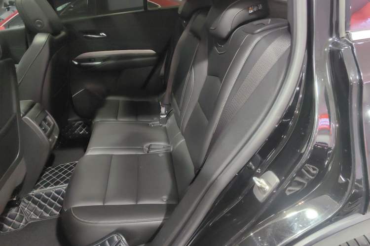 Used Cadillac XT4 2018 28T Two-Wheel Drive Leading Version
