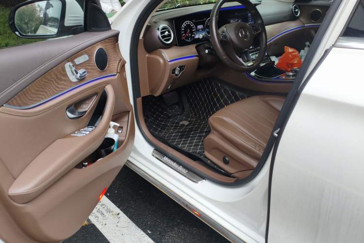 Used Mercedes-Benz E-Class 2016 E 300 L Stylish Model