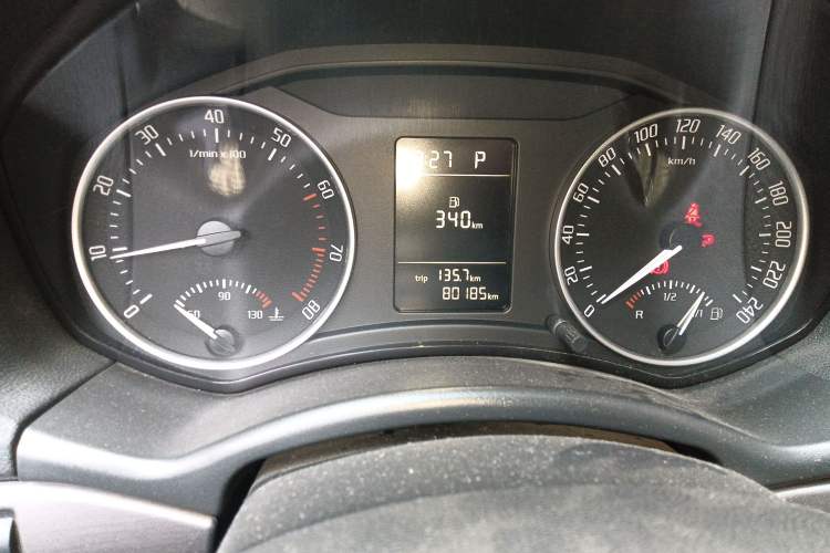 Used Skoda Octavia 2012 1.6L Automatic Yijun Edition Instrument Cluster