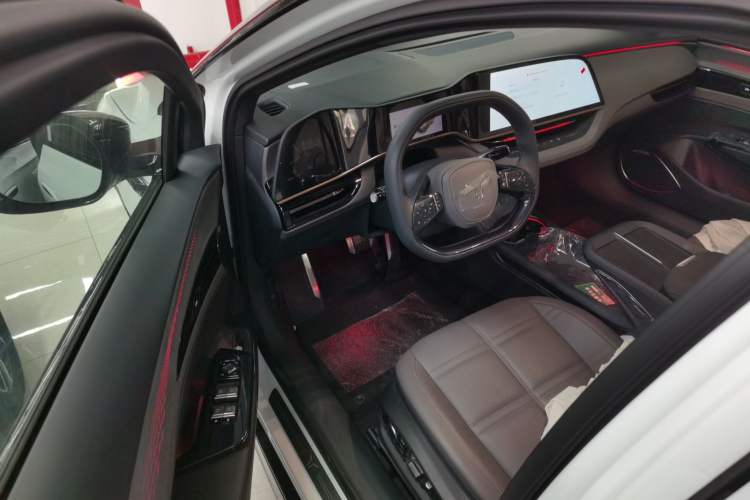 Used Hongqi EH7 2024 640 Pro+ All-Wheel Drive Driver Seat