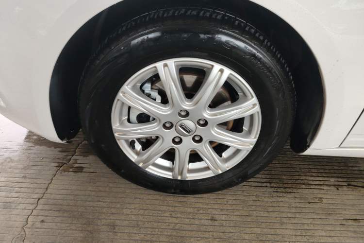 Used Qoros 3 2017 Hatchback 1.6L Automatic Zhiyue Model