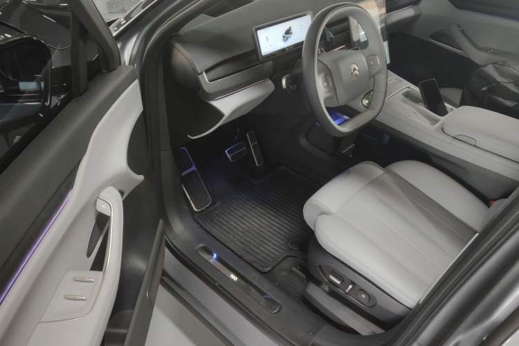 Used Nio ES8 2024 75 kWh