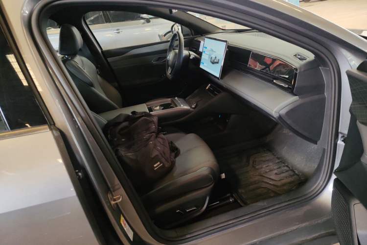 Used BYD Qin L 2025 EV 545KM Cloud Suspension Edition
