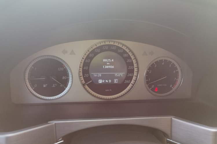 Used Mercedes-Benz GLK-Class 2011 GLK 300 4MATIC Fashion Model