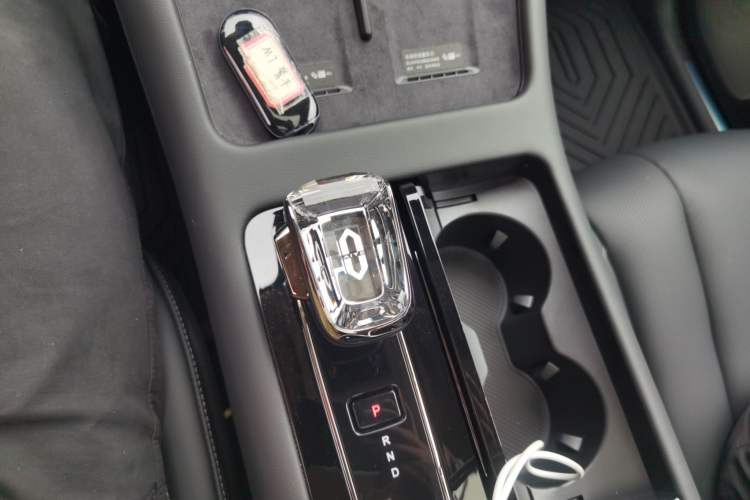 Used Hima AITO M7 2024 1.5T Four-Wheel Drive Plus Version 5 Seats Gear Lever