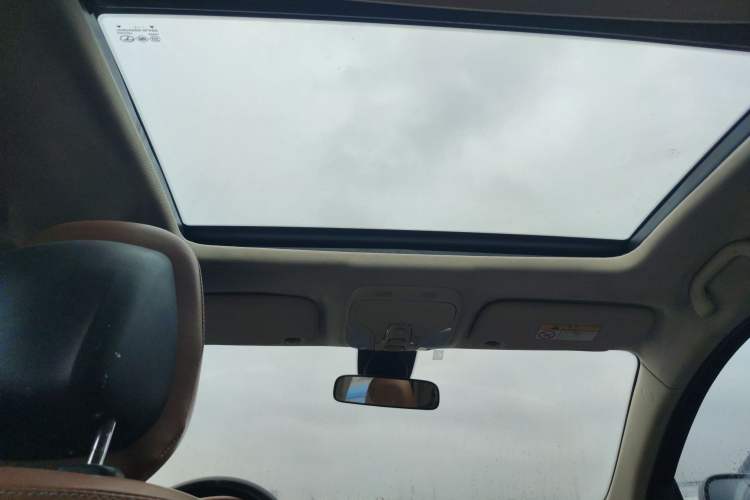 Used Soueast DX7 2017 1.5T Automatic Glory Edition Headliner