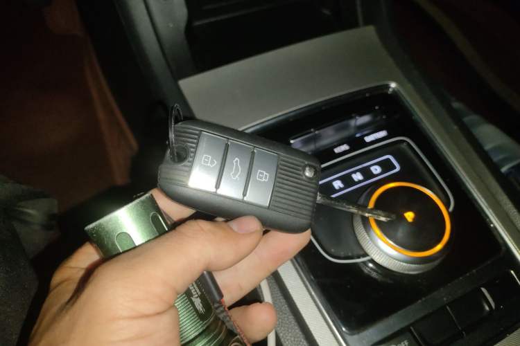 Used Roewe i6 New Energy 2017 45T Hybrid Connect & Smart Enjoyment Edition
