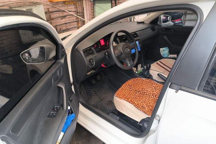 Used Volkswagen Santana 2015 1.4L Manual Fashion Edition