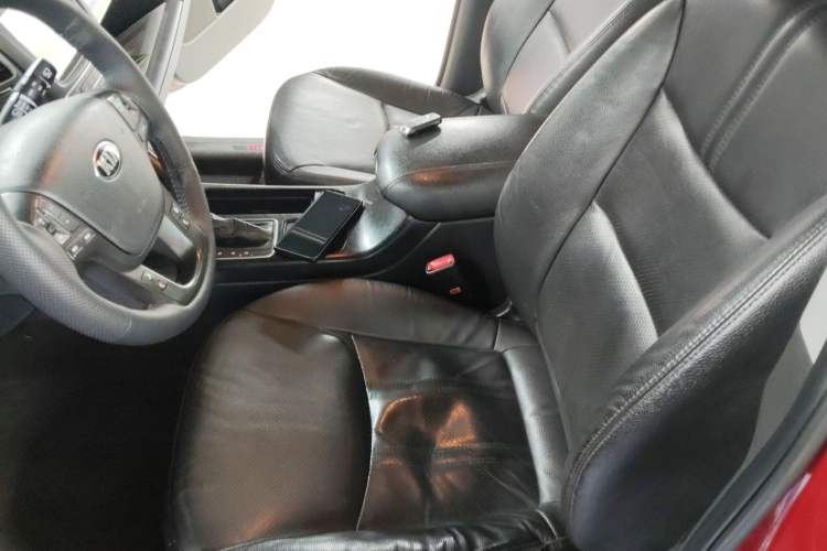 Used Kia Sorento 2013 2.4L 5-seat Gasoline Luxury Edition Left Front Seat