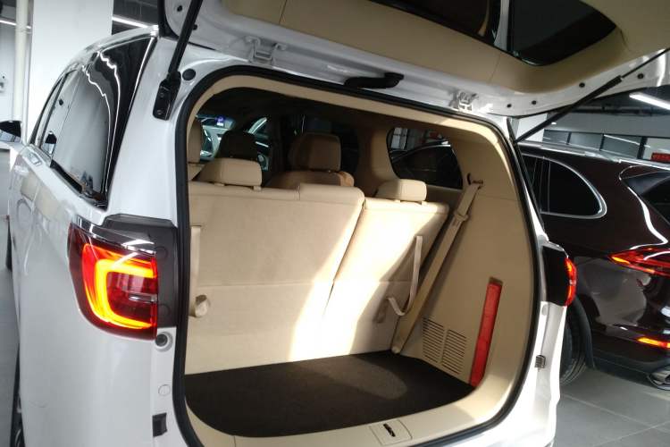 Used Buick GL8 2023 ES Lu Zun Deluxe Model