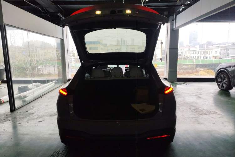 Used ONVO L60 2024 60 kWh Rear-Drive Version