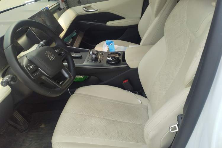 Used BYD Qin PLUS 2025 DM-i Smart Drive 120KM Superior Model
