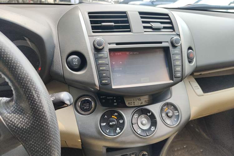 Used Toyota RAV4 2013 Special Edition 2.4L Automatic 4x4 Prestige Audio And AC Panel