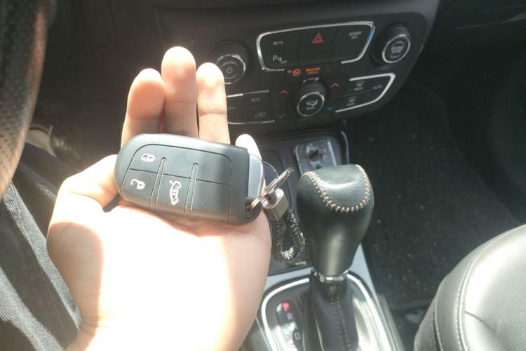 Used Jeep Compass 2019 220T Automatic Family Enjoyment Four-Wheel Drive Edition