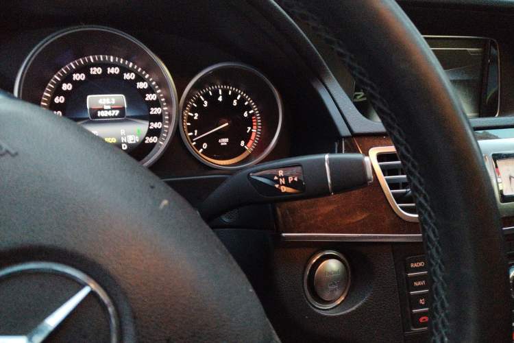 Used Mercedes-Benz E-Class 2015 Facelift E 260 L Luxury Edition