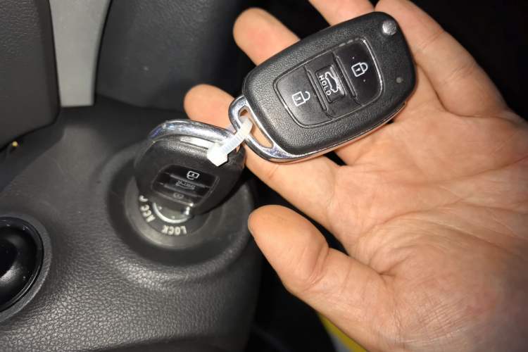 Used Hyundai Elantra (6th Generation / Lingdong) 2016 1.6L Automatic ZhiXuan – Elite Version Vehicle Key