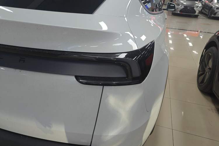 Used Tesla Model Y 2026 Long-Range All-Wheel-Drive Model