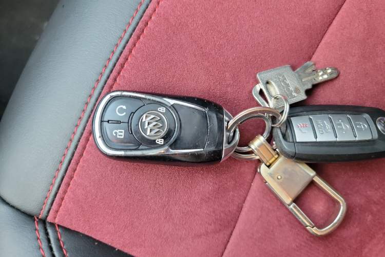 Used Buick Encore 2016 18T Automatic Two-Wheel Drive Urban Elite Model

