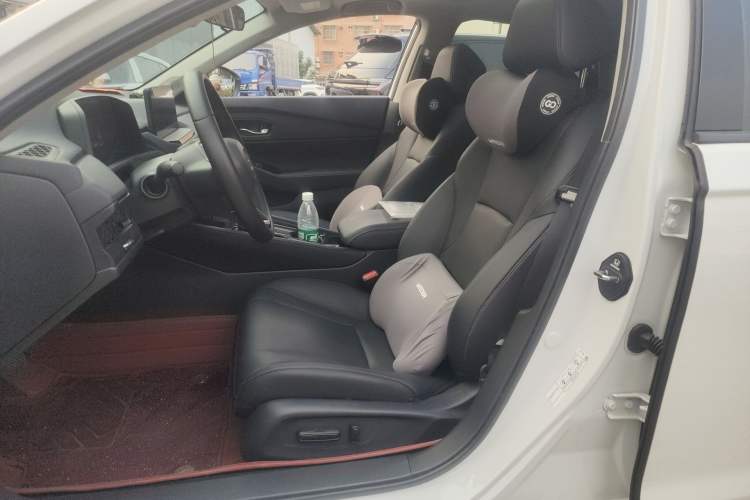 Used Honda Accord 2025 260TURBO Luxury Edition Left Front Seat