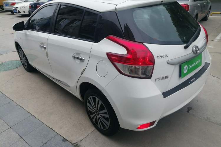 Used Toyota YARiS L Zhi Xuan 2015 1.5E Automatic Charm Edition