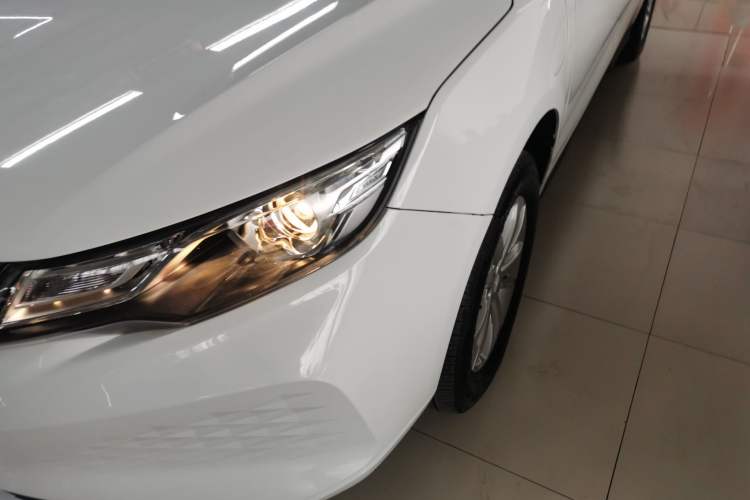 Used Geely Auto Emgrand New Energy 2022 EV Pro Ride-Hailing Version Lithium Iron Phosphate Left Front Headlight