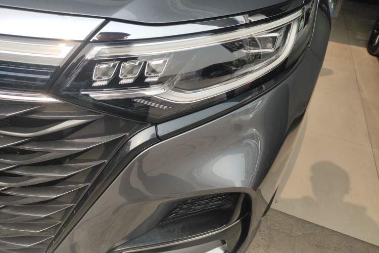 Used Roewe iMAX8 2022 Model 400TGI Exclusive Version for Key Accounts Left Front Headlight