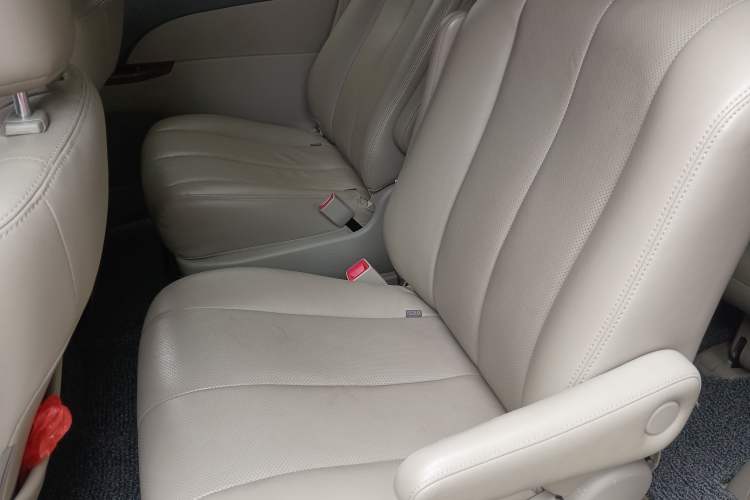 Used BYD M6 2015 2.4L Automatic Prestige Edition Left Rear Seat