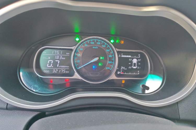 Used SWM X3 2020 1.5L Manual Value Edition 7 Seats