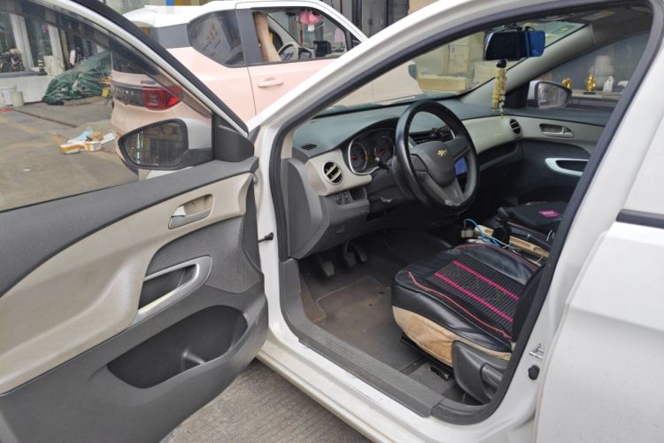 Used Chevrolet Sail 2015 Sail 3 1.5L Manual with Ideal Sunroof Edition
