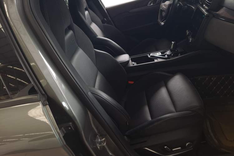 Used Lynk & Co 03 2022 1.5TD DCT JingPro Right Front Seat