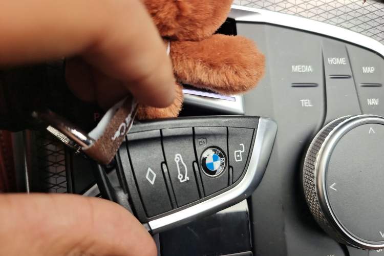 Used BMW 3 Series 2023 325i M Sport Night Edition Package Vehicle Key