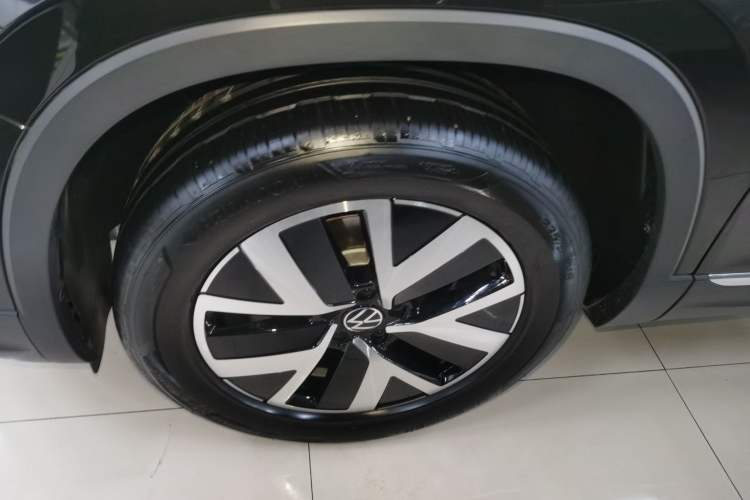 Used Volkswagen Tayron 2024 330TSI Two-Wheel Drive Luxury Plus Advanced Version
