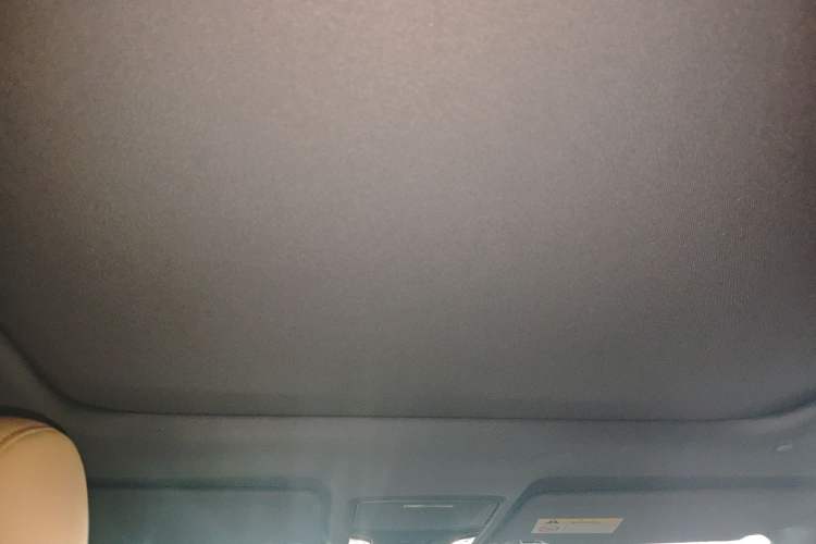 Used Honda UR-V 2020 240TURBO Front-Wheel Drive Elegant Edition