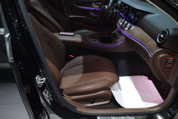 Used Mercedes-Benz E-Class New Energy 2022 Restyled E 350 e L Plug-in Hybrid Sedan
