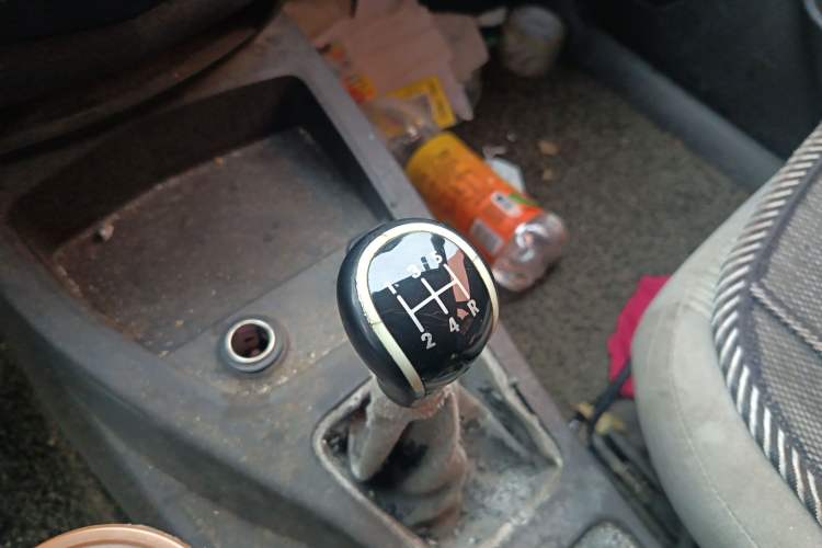 Used Wuling Hongguang 2015 1.2L S Base Model China V Standard Gear Lever