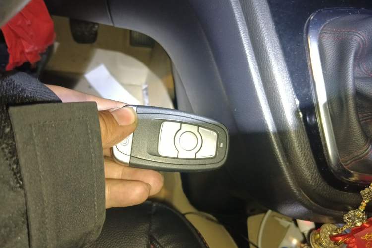 Used Haval H6 2015 Upgraded Model 1.5T Manual Two-Wheel Drive Elite Version