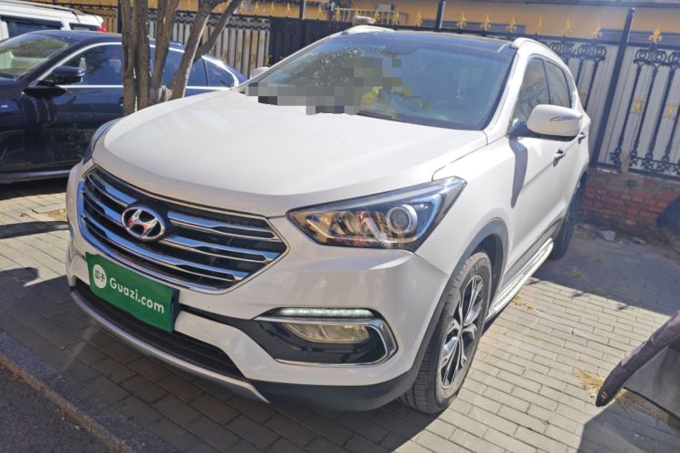 Used Hyundai Santa Fe 2017 2.0T Automatic All-Wheel Drive Smart 7-Seater