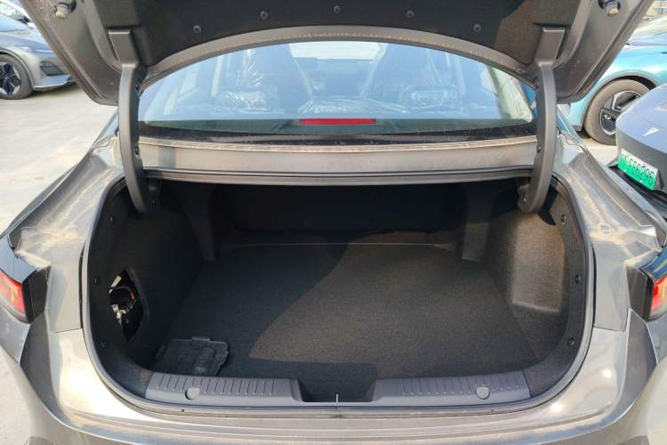 Used Changan Eado PHEV 2025 Smart New Blue Whale 145KM Battleship Edition