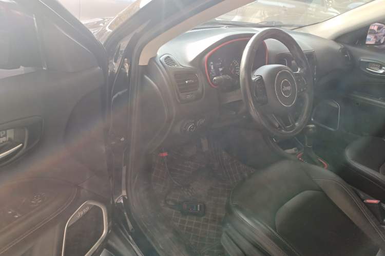 Used Jeep Compass 2017 200T Automatic Family Edition