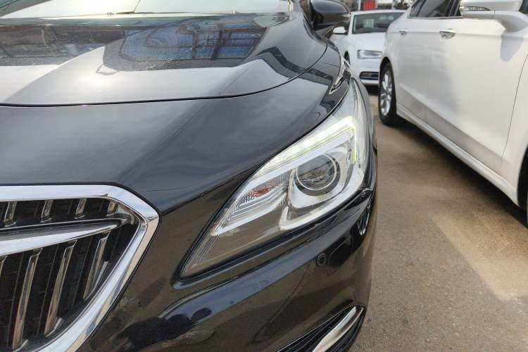 Used Buick LaCrosse 2016 28T Elite Model