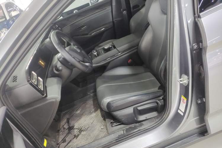 Used BYD Qin L 2024 DM-i 80KM Leading Model
