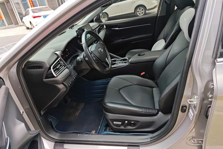 Used Toyota Camry 2021 2.5G Luxury Edition
