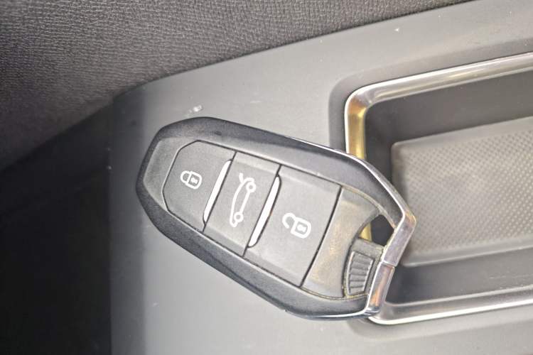 Used Peugeot 4008 2017 350THP Elite Edition
